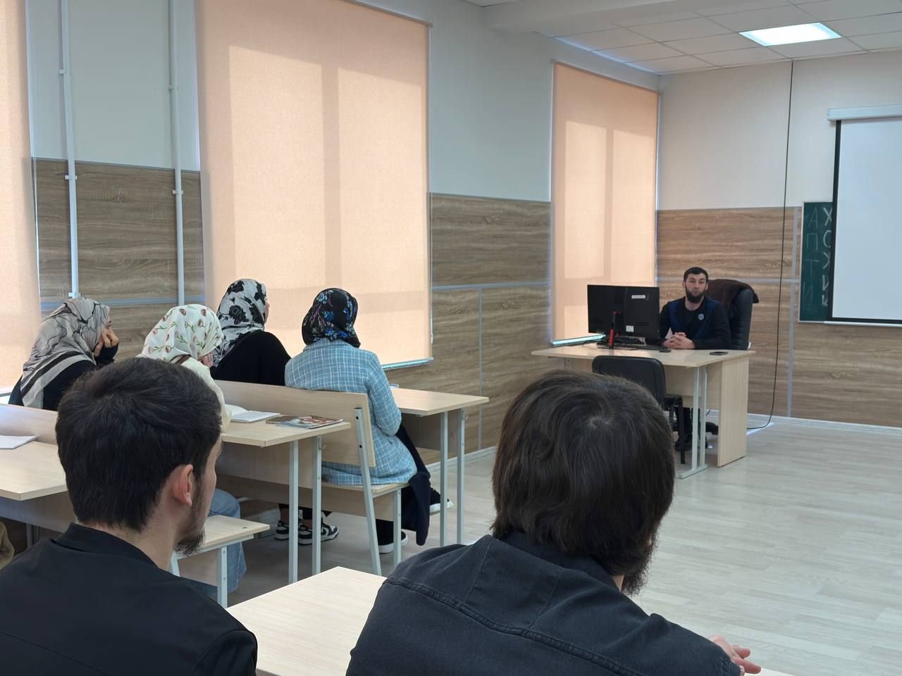 На ФГиГ состоялось профилактическое мероприятие, направленное на противодействие экстремистским проявлениям в молодежной среде