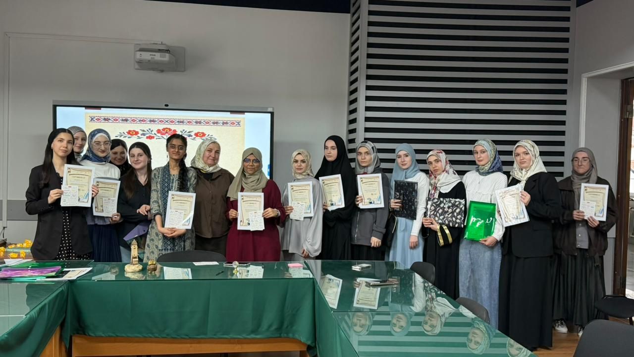 Межфакультетский студенческий круглый стол «Поэзия объединяет народы»