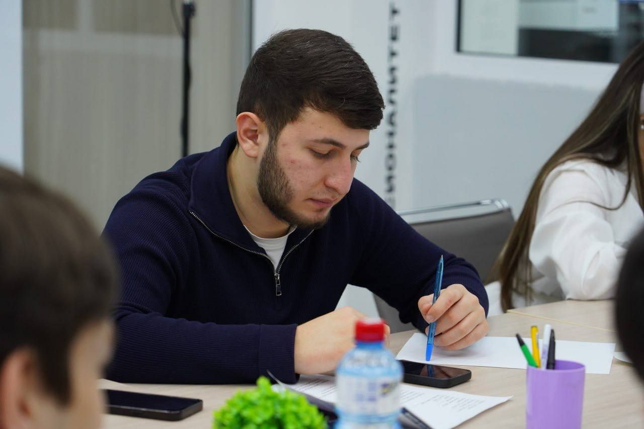 Команда факультета государственного управления ЧГУ им. А.А. Кадырова приняла участие в межвузовской деловой игре «Земля Стратега»